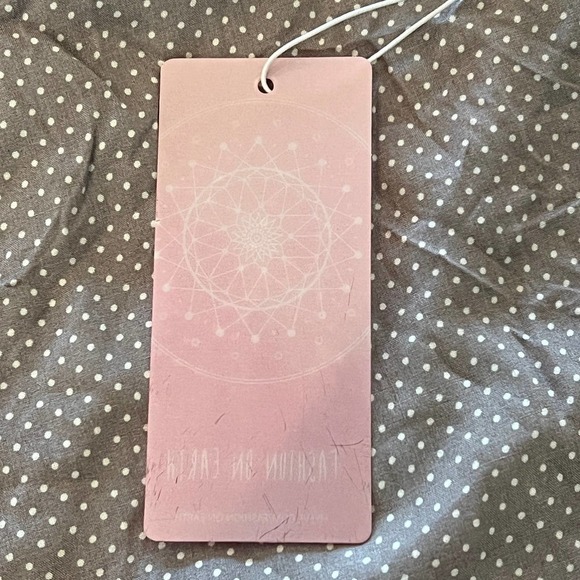 FASHION ON EARTH DOTTED FAUX WRAP‎ TIE FRONT SIDE ZIP SHORT GRAY/WHITE LARGE NWT - Picture 8 of 11